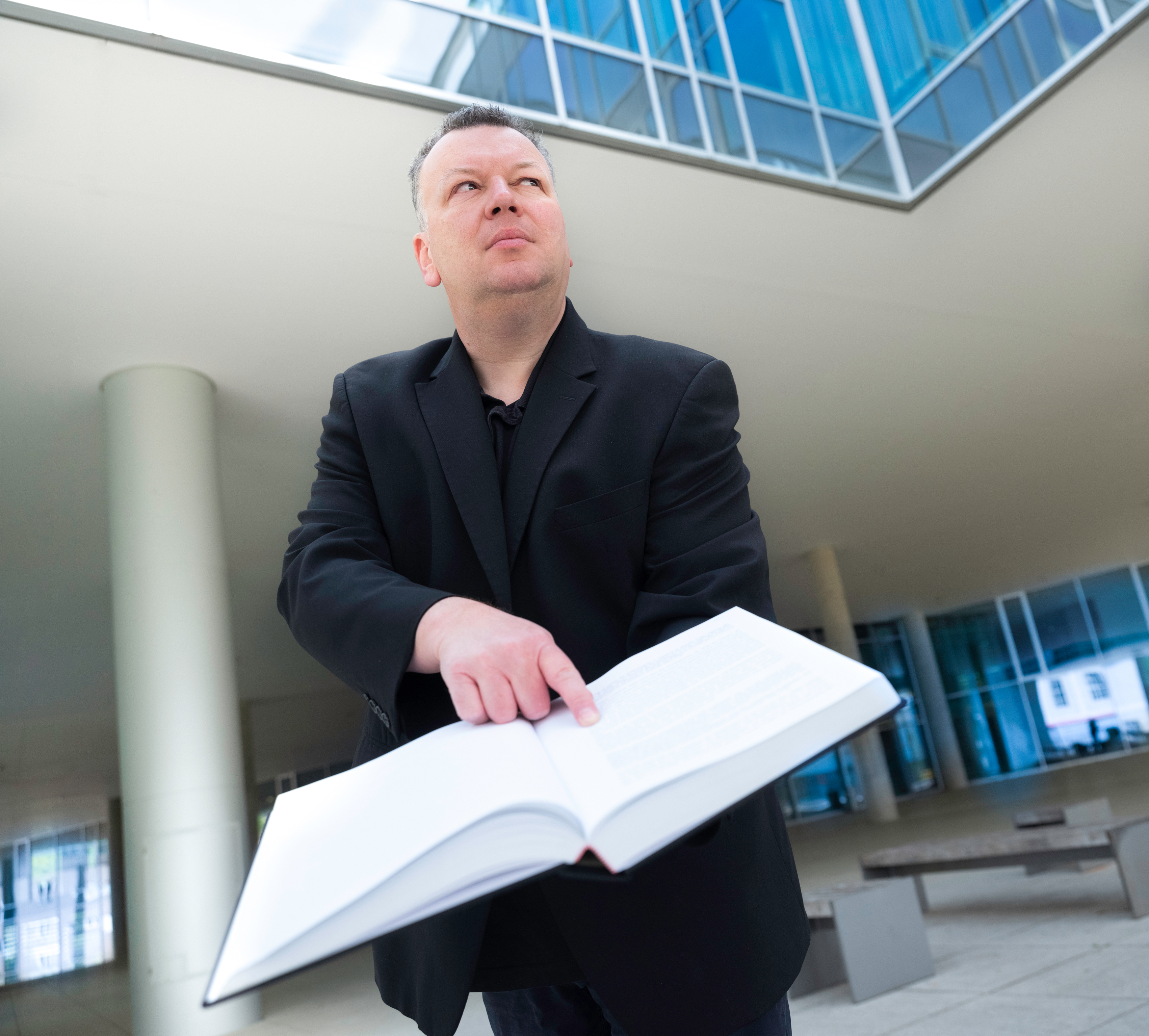 vergrößern Stefan Weber – der Plagiatsjäger